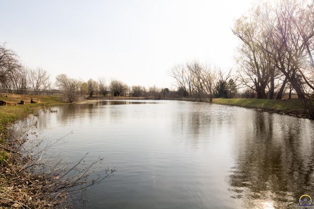 1667 Road 175, Emporia, KS 66801