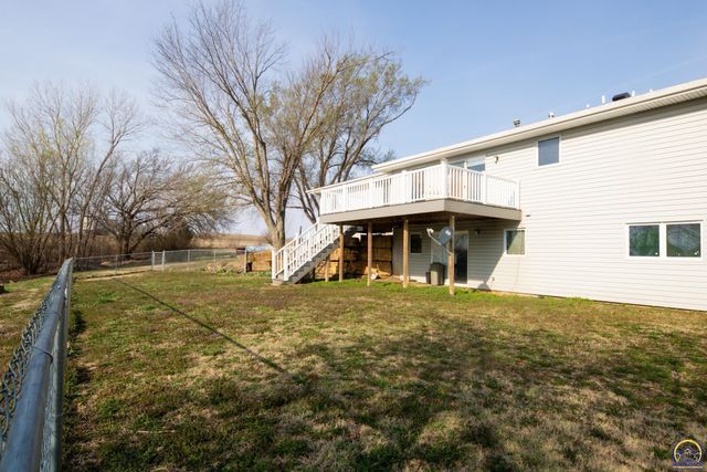 1667 Road 175, Emporia, KS 66801