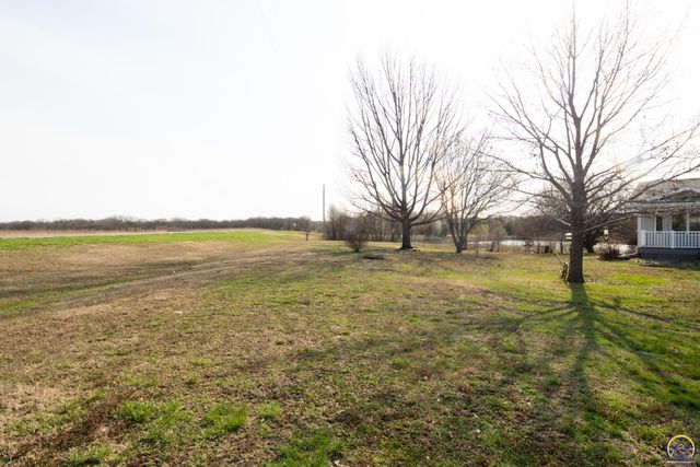 1667 Road 175, Emporia, KS 66801