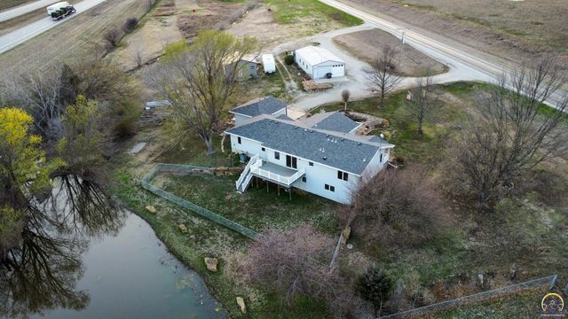 1667 Road 175, Emporia, KS 66801