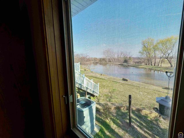 1667 Road 175, Emporia, KS 66801