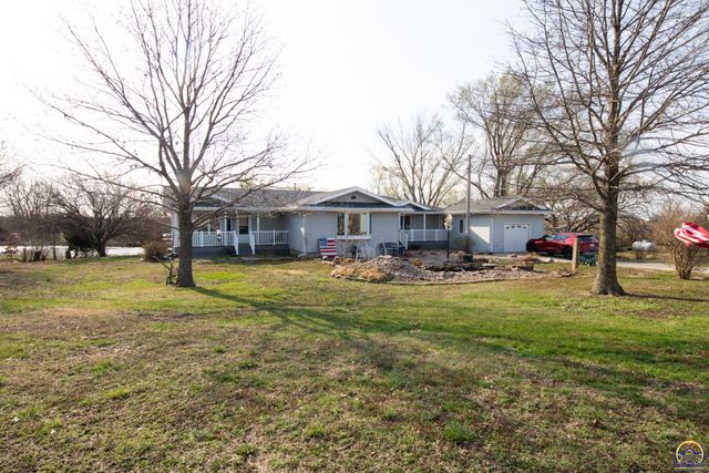 1667 Road 175, Emporia, KS 66801