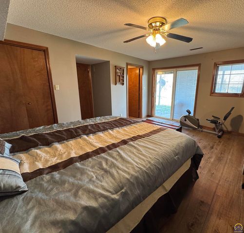 1667 Road 175, Emporia, KS 66801