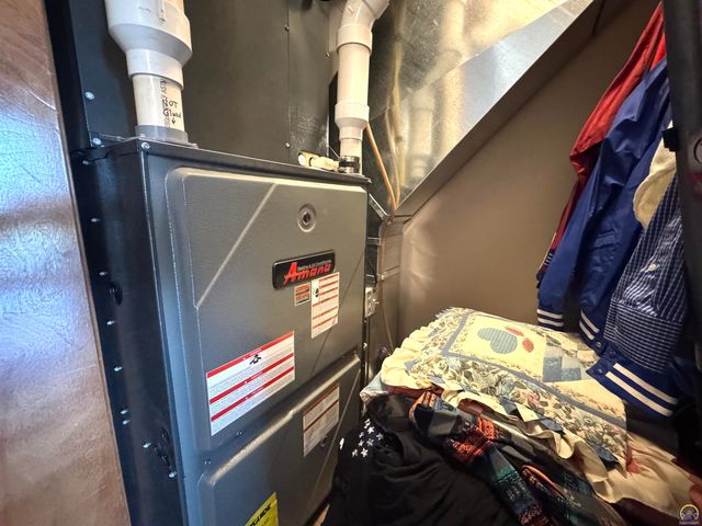 1667 Road 175, Emporia, KS 66801