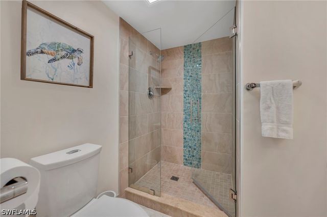 788 Park Shore DR D26, Naples, FL 34103