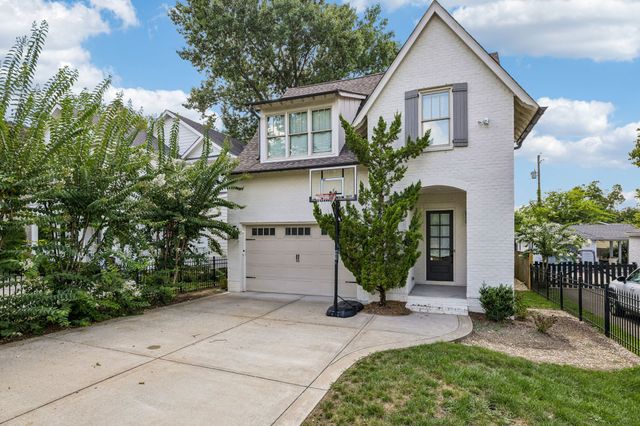 124B Lincoln Ct, Nashville, TN 37205