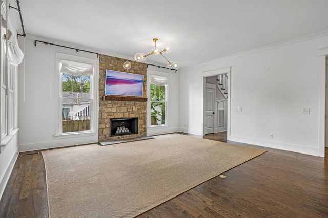 124B Lincoln Ct, Nashville, TN 37205