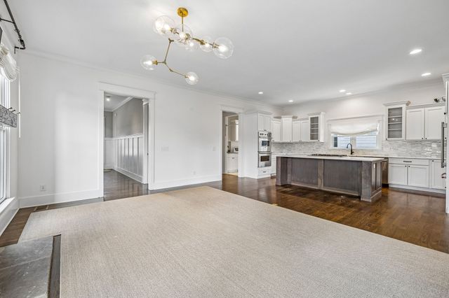 124B Lincoln Ct, Nashville, TN 37205