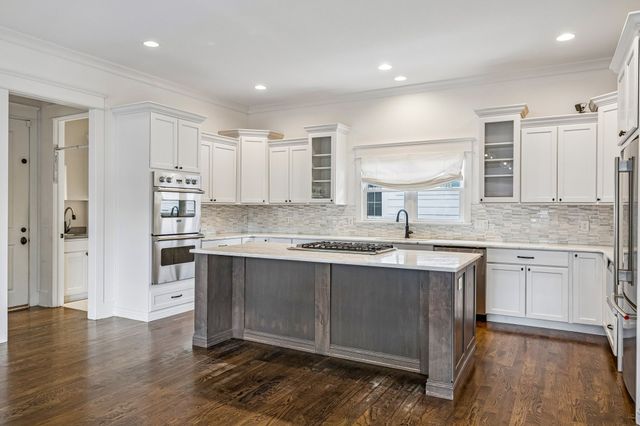 124B Lincoln Ct, Nashville, TN 37205