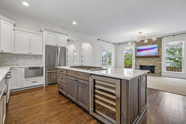 124B Lincoln Ct, Nashville, TN 37205
