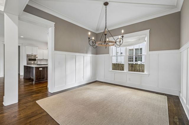 124B Lincoln Ct, Nashville, TN 37205