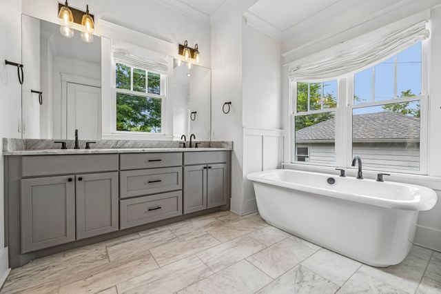 124B Lincoln Ct, Nashville, TN 37205
