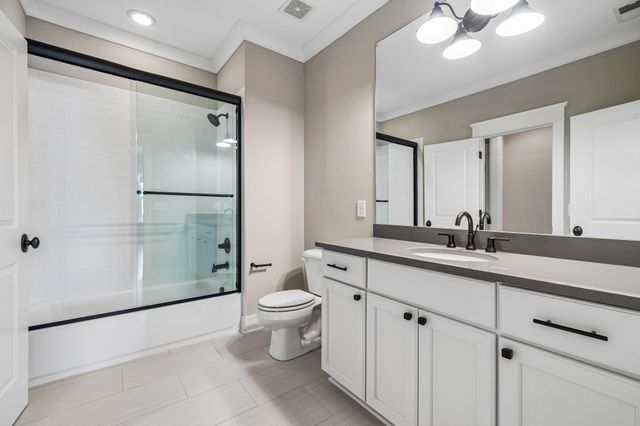 124B Lincoln Ct, Nashville, TN 37205
