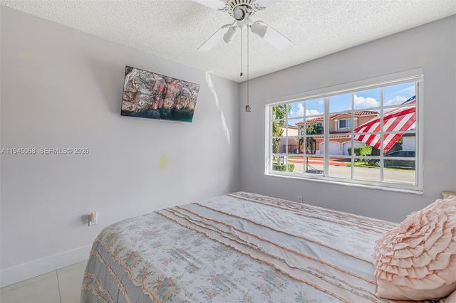 9526 SW 155th Ave, Miami, FL 33196