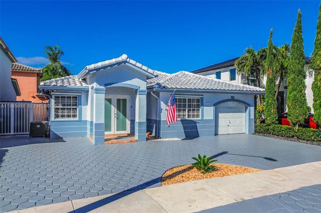 9526 SW 155th Ave, Miami, FL 33196