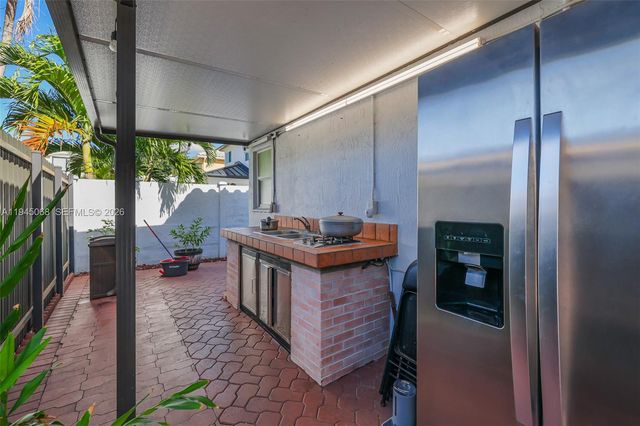 9526 SW 155th Ave, Miami, FL 33196