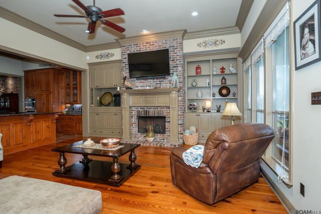 21123 Waterfront East Dr, Maurepas, LA 70449