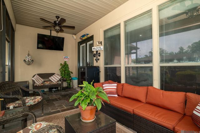 21123 Waterfront East Dr, Maurepas, LA 70449