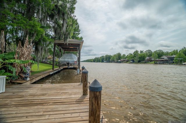 21123 Waterfront East Dr, Maurepas, LA 70449