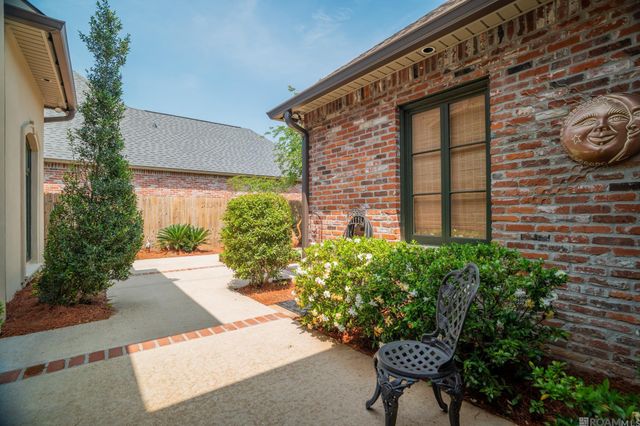 21123 Waterfront East Dr, Maurepas, LA 70449