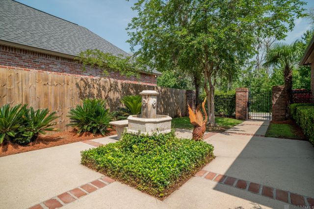 21123 Waterfront East Dr, Maurepas, LA 70449