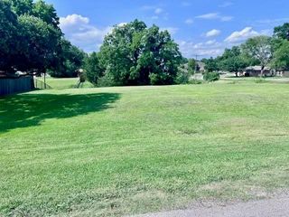 13198 Bunker Hill Drive, Willis, TX 77318