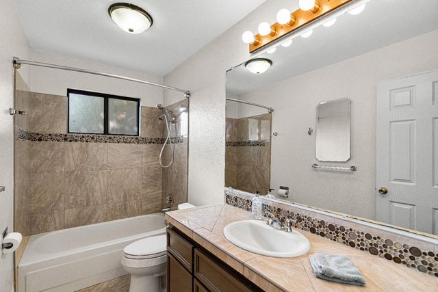 4140 Boulder Creek Ct, Stockton, CA 95219