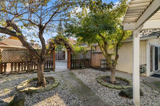 4140 Boulder Creek Ct, Stockton, CA 95219