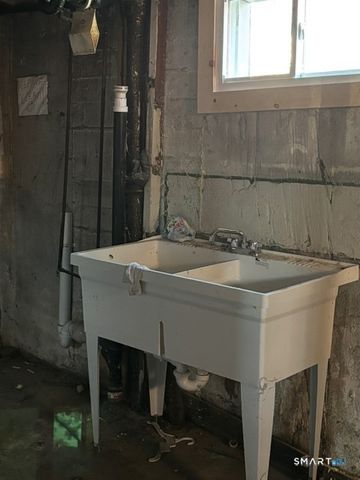 88 Tower Avenue, Hartford, CT 06112