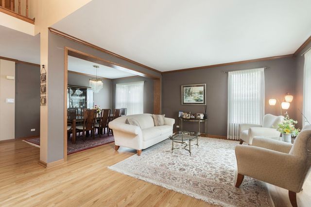 556 Prescott Lane, Gurnee, IL 60031