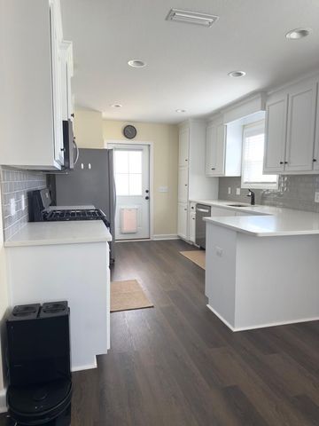 111 Mapleleaf Court, Enterprise, AL 36330