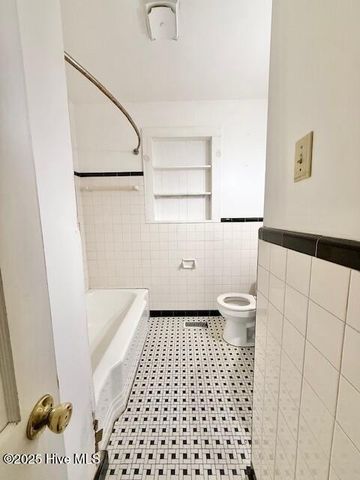 102 Keller Court, Jacksonville, NC 28540