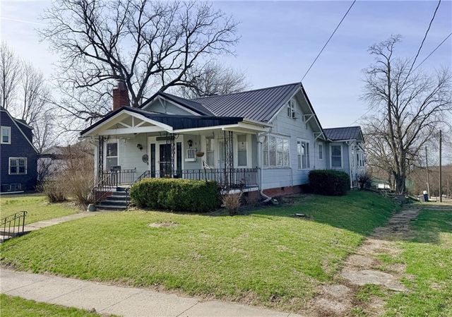 162 E 7th Street, Trenton, MO 64683