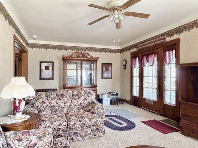 162 E 7th Street, Trenton, MO 64683