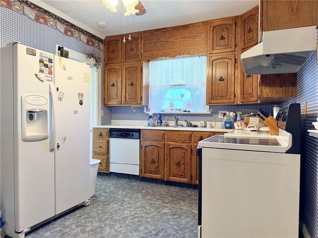 162 E 7th Street, Trenton, MO 64683