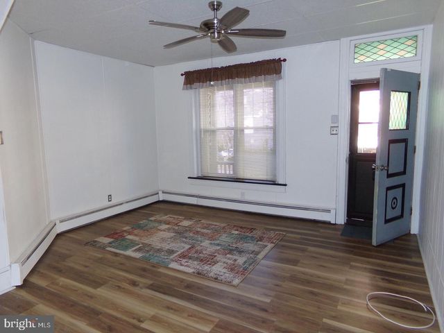 521 W NORWEGIAN ST, Pottsville, PA 17901