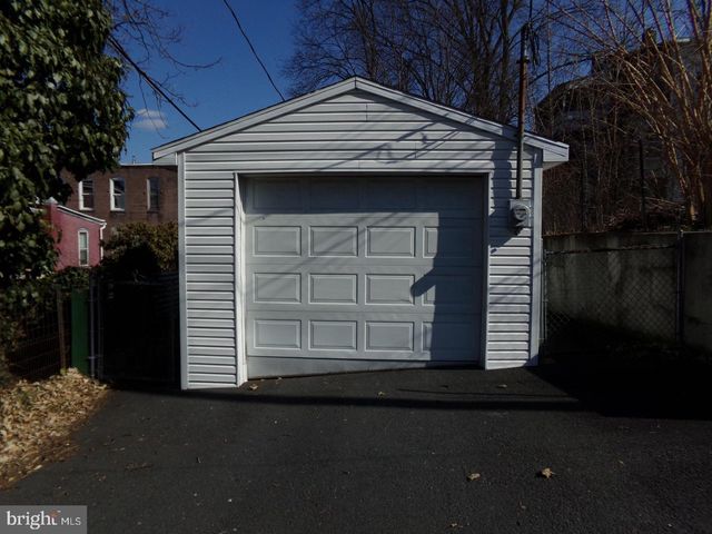 521 W NORWEGIAN ST, Pottsville, PA 17901