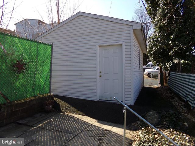 521 W NORWEGIAN ST, Pottsville, PA 17901