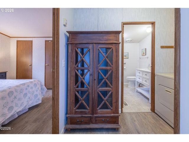 4875 N HIGHWAY 101 19, Depoe Bay, OR 97341