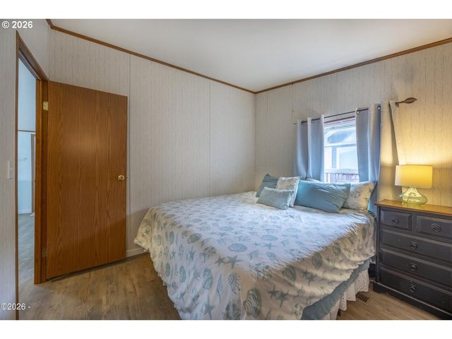 4875 N HIGHWAY 101 19, Depoe Bay, OR 97341