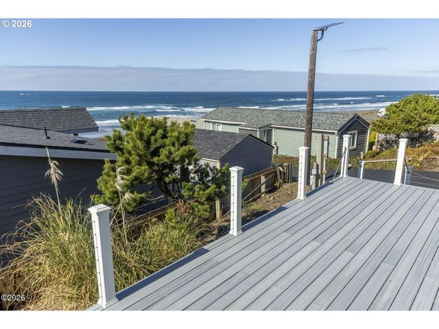 4875 N HIGHWAY 101 19, Depoe Bay, OR 97341