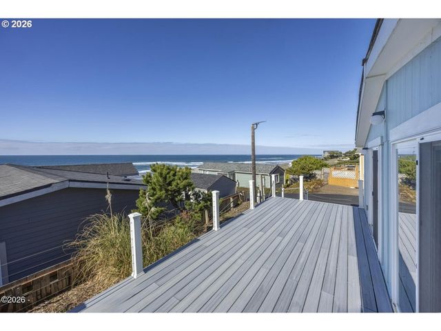 4875 N HIGHWAY 101 19, Depoe Bay, OR 97341