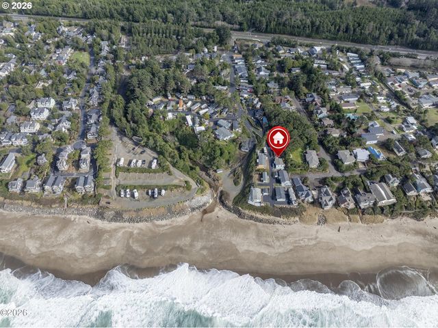 4875 N HIGHWAY 101 19, Depoe Bay, OR 97341