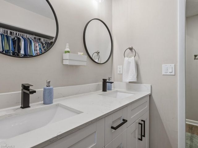 438 Bristle Cone LN 20, Naples, FL 34113