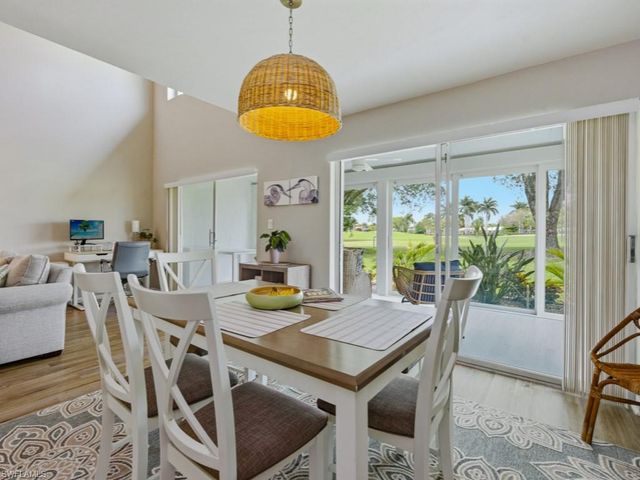 438 Bristle Cone LN 20, Naples, FL 34113