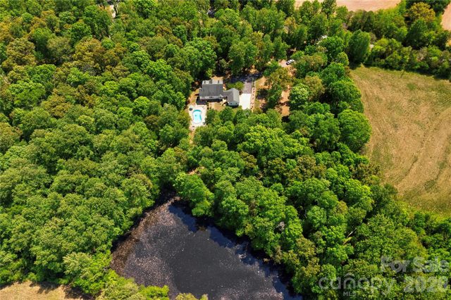 3721 Harris Creek Road, Lawndale, NC 28090