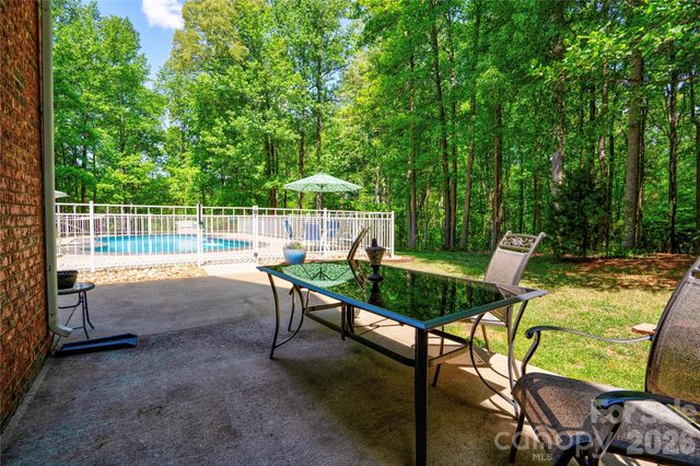 3721 Harris Creek Road, Lawndale, NC 28090