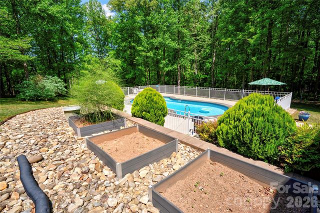 3721 Harris Creek Road, Lawndale, NC 28090