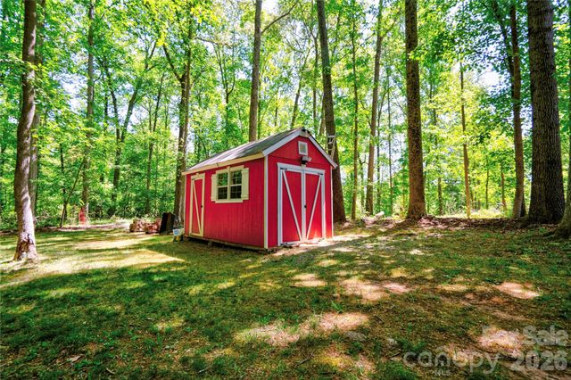 3721 Harris Creek Road, Lawndale, NC 28090