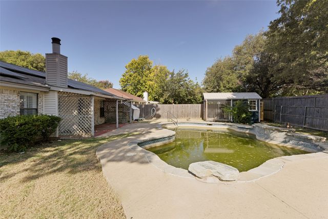704 Short Street, Saginaw, TX 76179